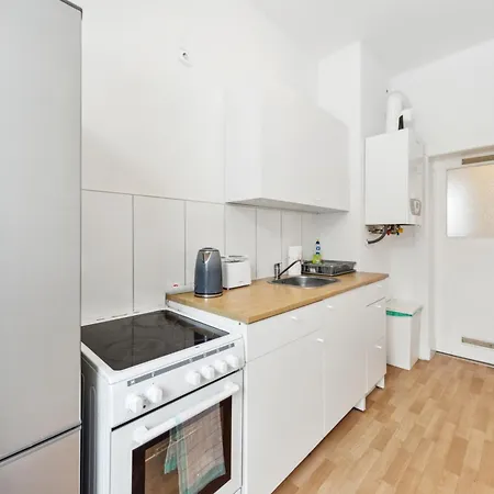 Appartement Home2stay Apartmenthaus Halle Zentrum Parking,kitchen,wifi *** Halle (Saale)